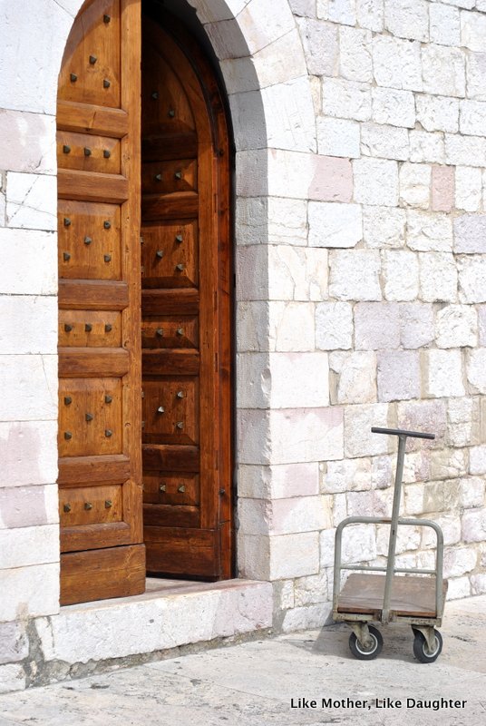 A door in Assisi