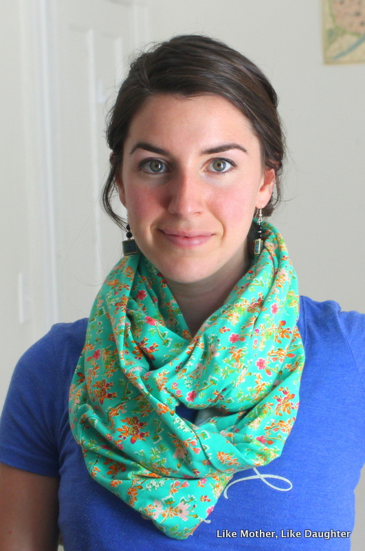 A giveaway of a beautiful nursing scarf! ~ Like Mother, Like Daughter